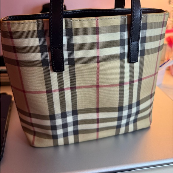 Burberry Signature Canvas Novacheck Tote Bag - Picture 1 of 8